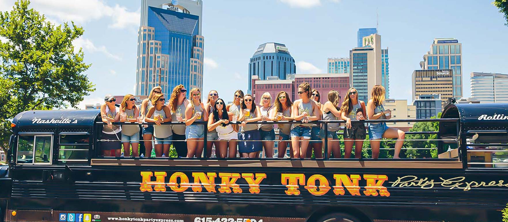 Nashville Parade Bus Honky Tonk Party Express